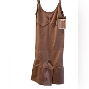 UC Under Control Taupe Shaping Bodysuit Thigh Slimmer Adjustable Straps S/M NWT